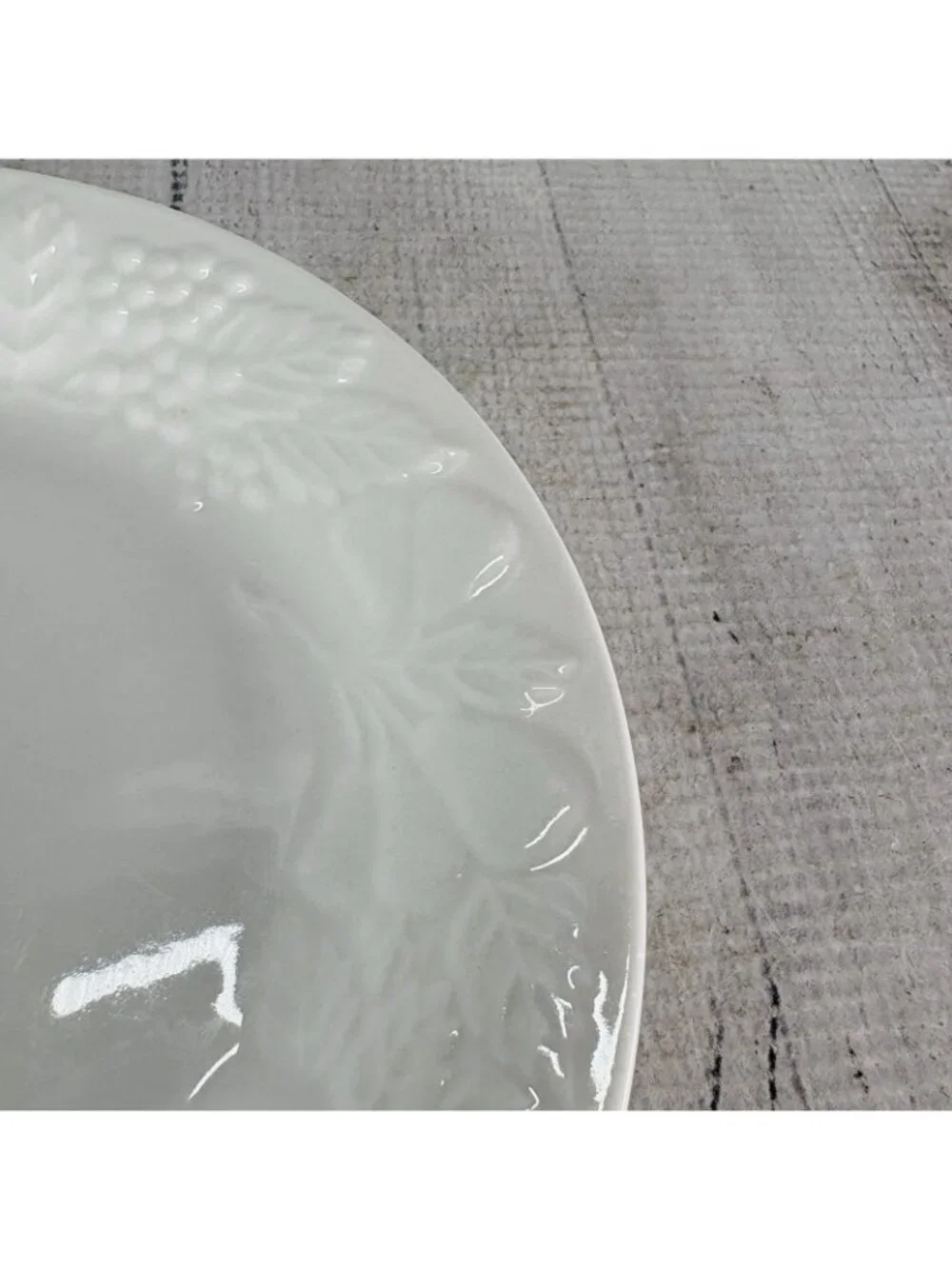 Gibson FRUIT Embossed Fruit White Shades Ceramic 7 3/4